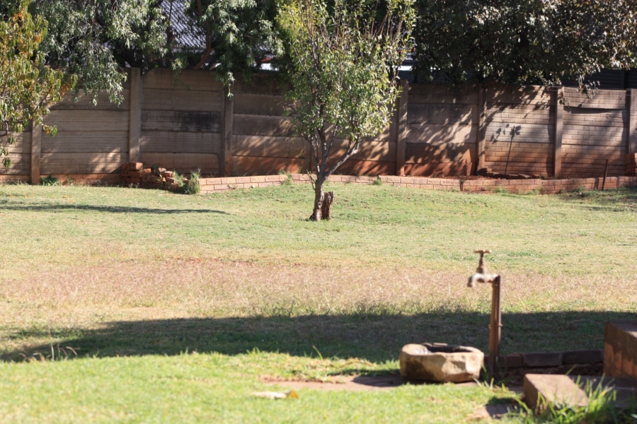  Bedroom Property for Sale in Langenhovenpark Free State